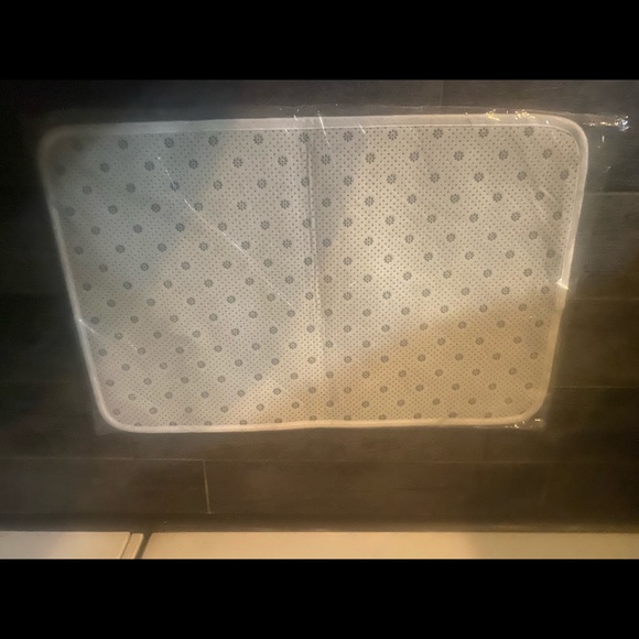 Bath mat - Picture 2 of 2